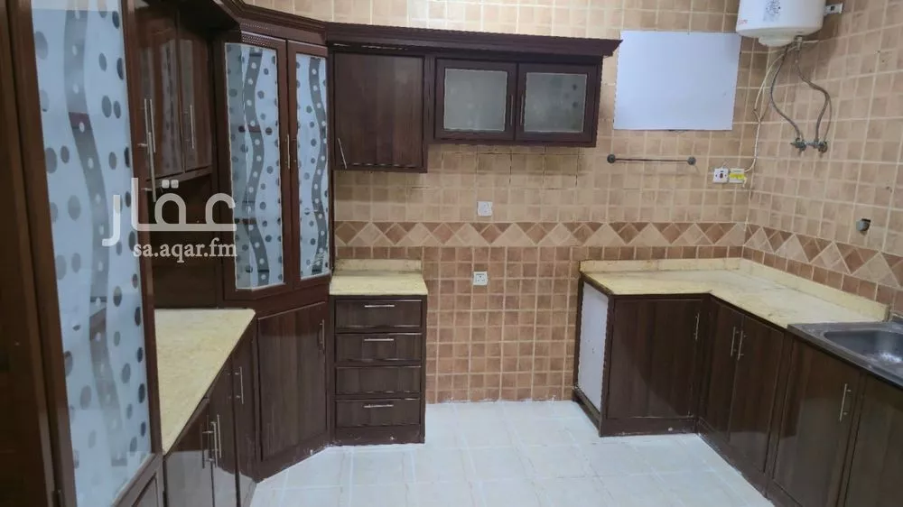 5 bedroom floor in Al Yarmouk 6