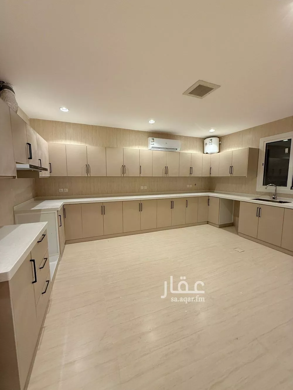 5 bedroom floor in Al Aridh 16
