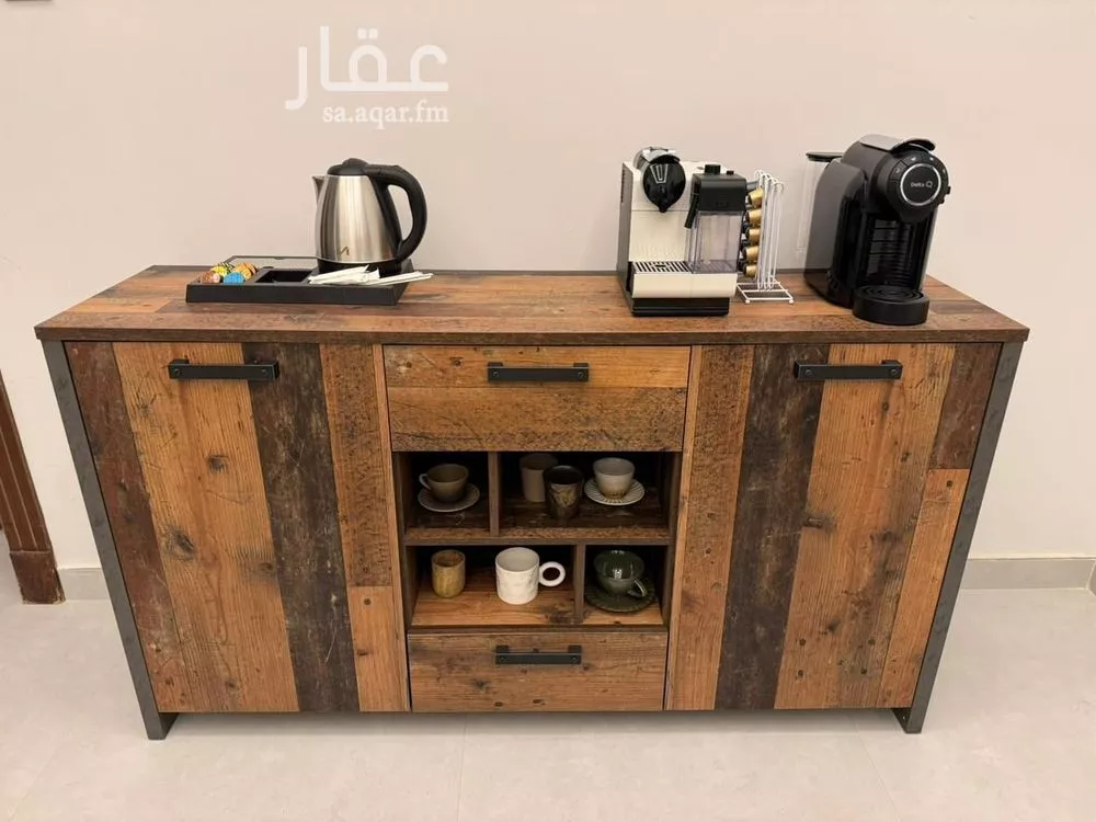 4 bedroom floor in Al Qairawan 12