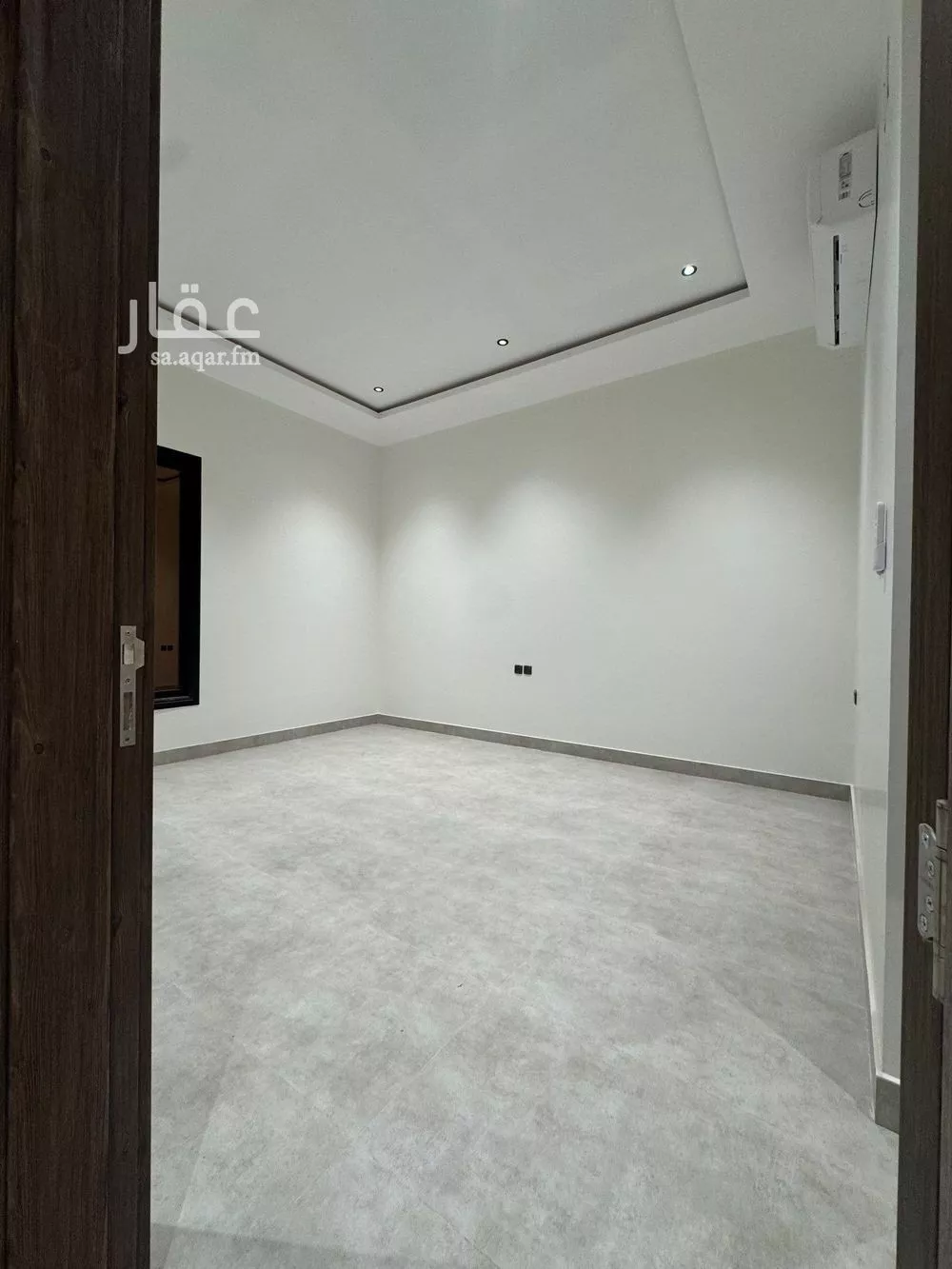4 bedroom floor in Al Yarmouk 9