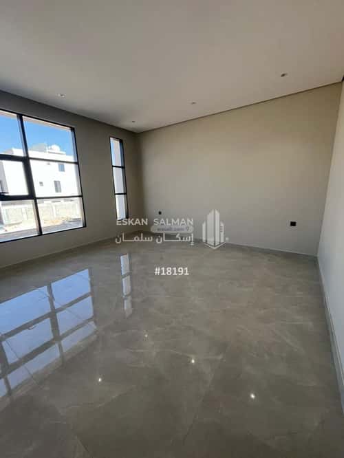 5 bedroom apartment in Al Maizilah 2