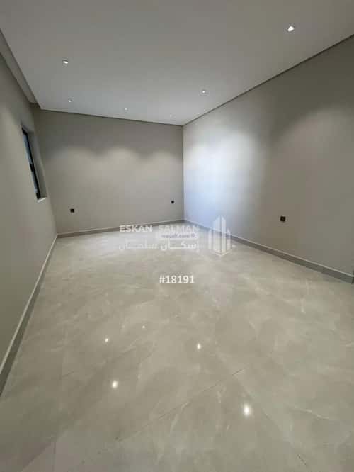 5 bedroom apartment in Al Maizilah 3