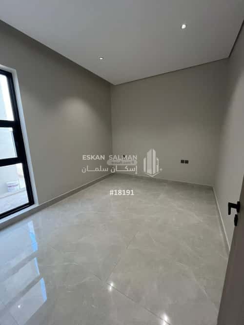 5 bedroom apartment in Al Maizilah 4