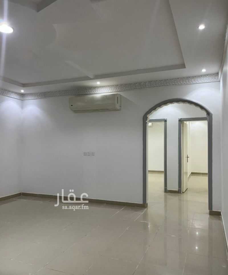 6 bedroom villa in Okaz, Riyadh 2