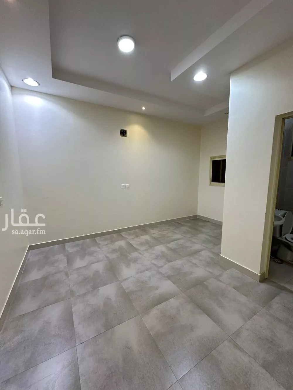 6 bedroom floor in Al Yasmin 11