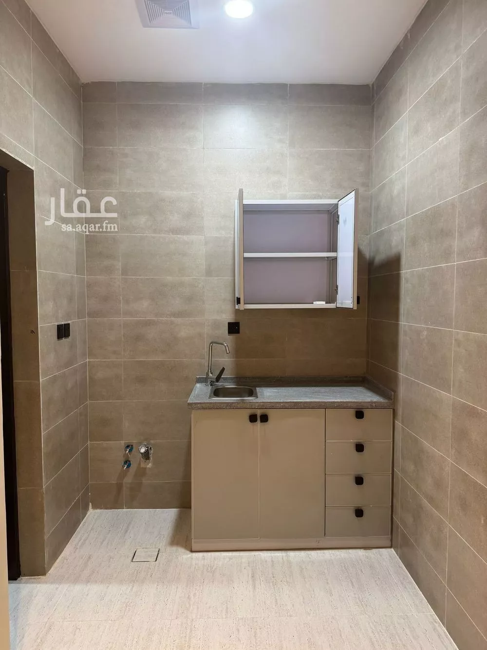1 bedroom apartment in Al Shati, Jazan 5