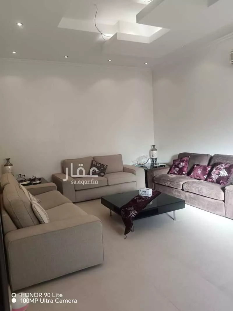 4 bedroom villa in Al Rabwa, Riyadh 2