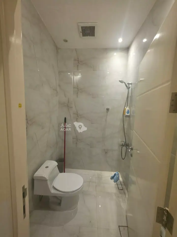 4 bedroom villa in Al Munsiyah, Riyadh 11