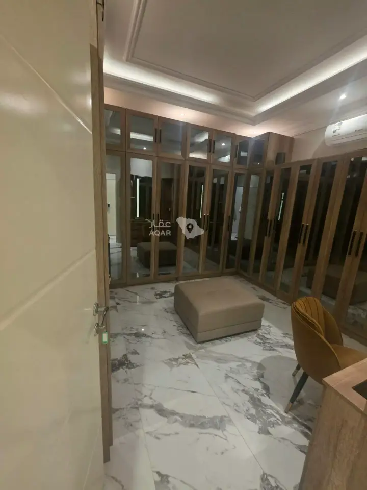 4 bedroom villa in Al Munsiyah, Riyadh 5