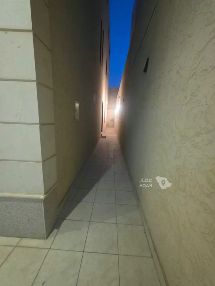 4 bedroom villa in Al Munsiyah, Riyadh 18