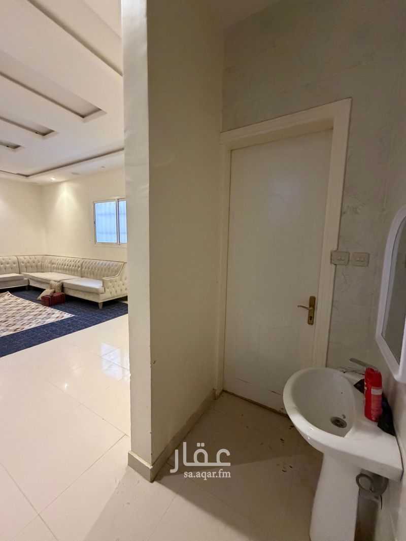 6 bedroom villa in Dirab, Riyadh 7