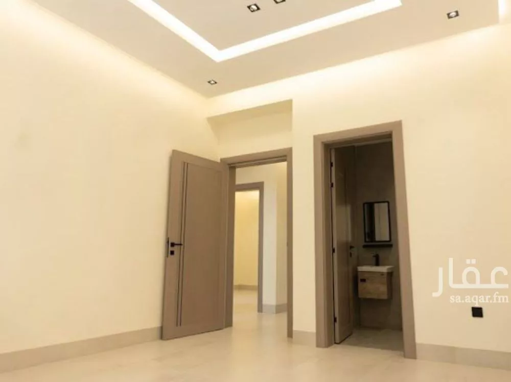4 bedroom floor in Al Aridh 15