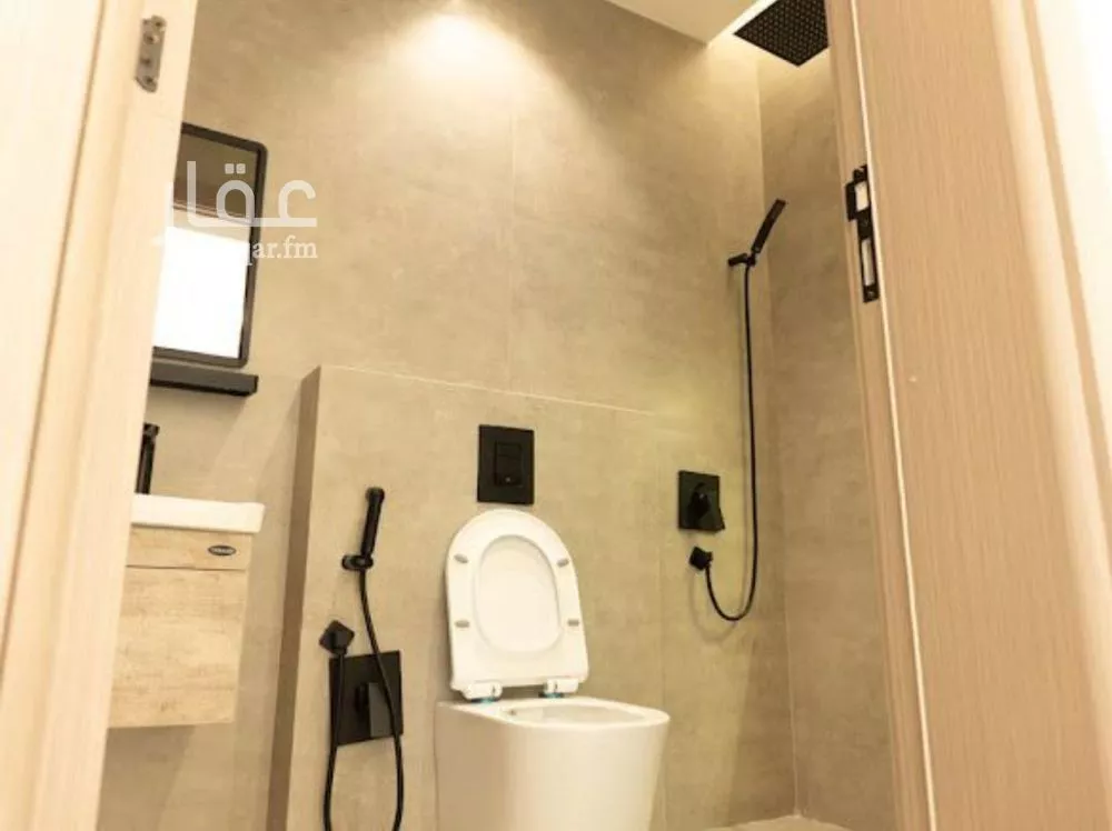 4 bedroom floor in Al Aridh 8