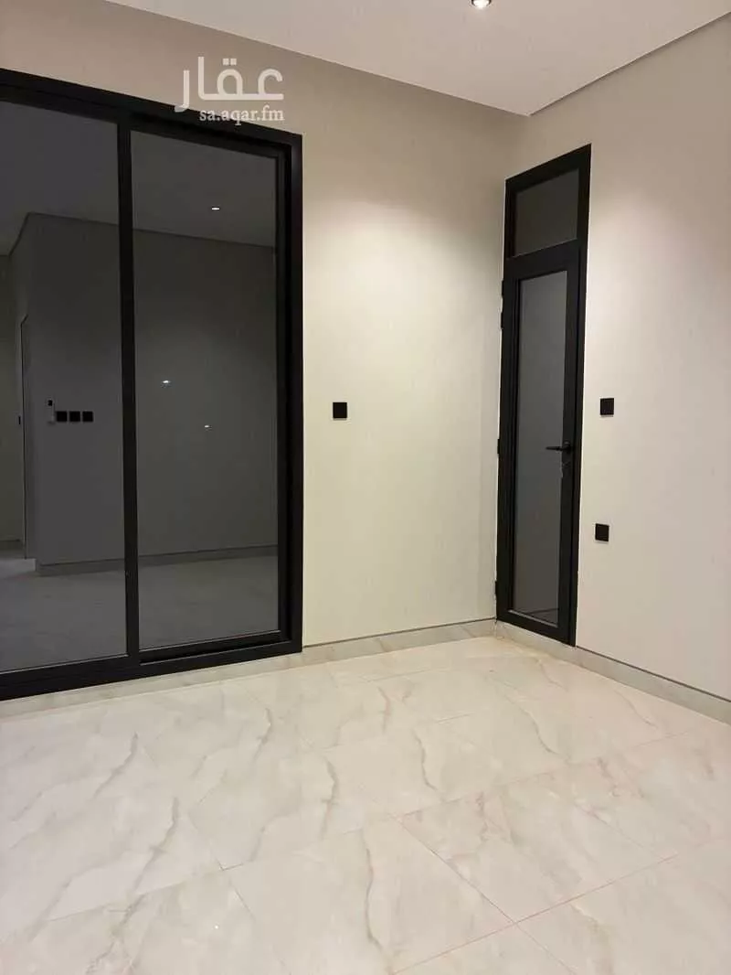 دور 4 غرف في العارض 15