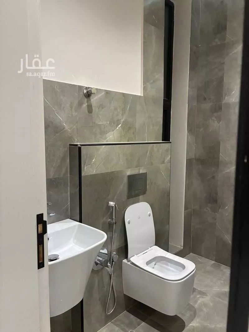 دور 4 غرف في العارض 19