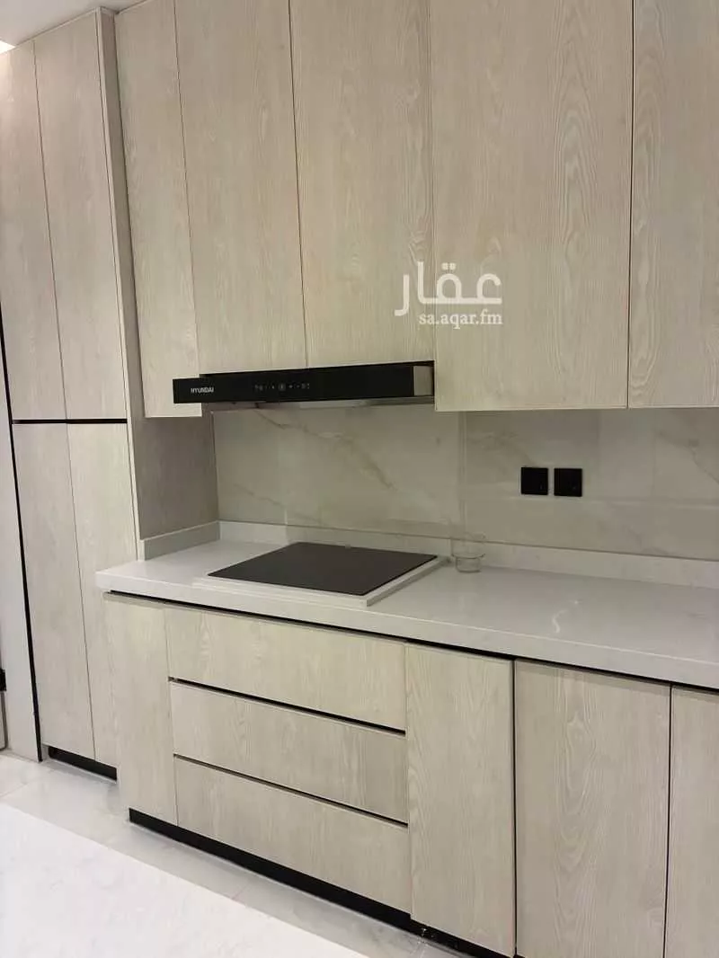 دور 4 غرف في العارض 9