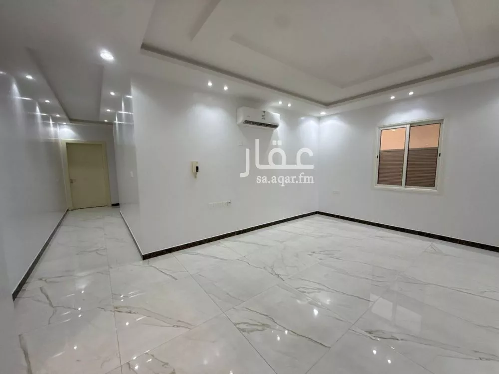 دور 4 غرف في العارض 10