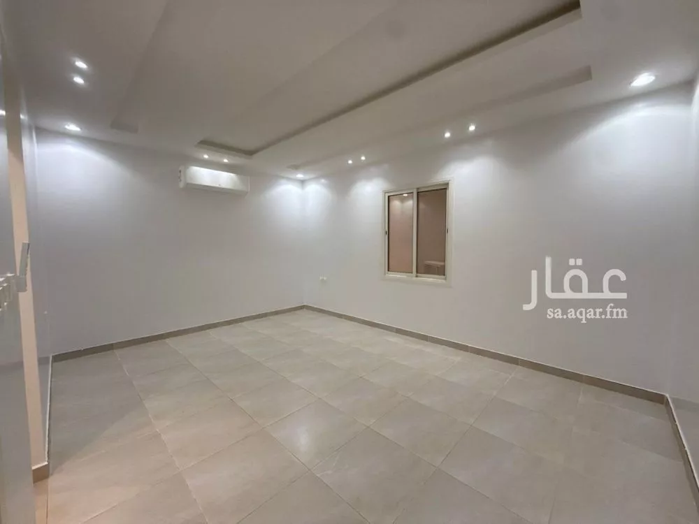 دور 4 غرف في العارض 11