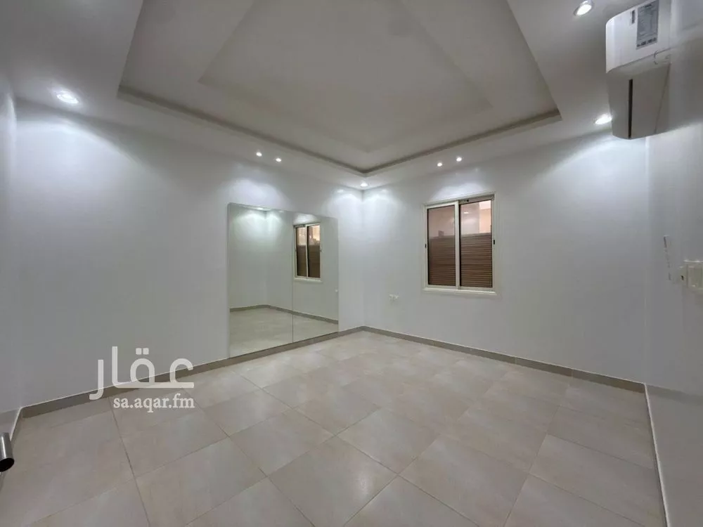 دور 4 غرف في العارض 19