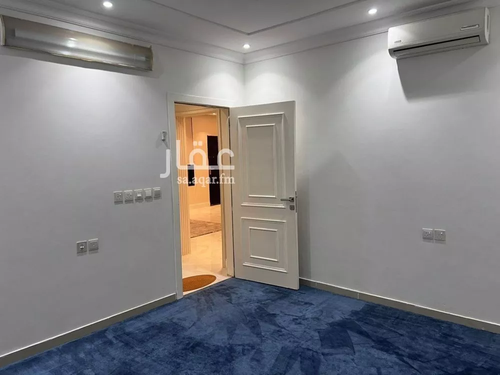 3 bedroom floor in Al Munsiyah 4