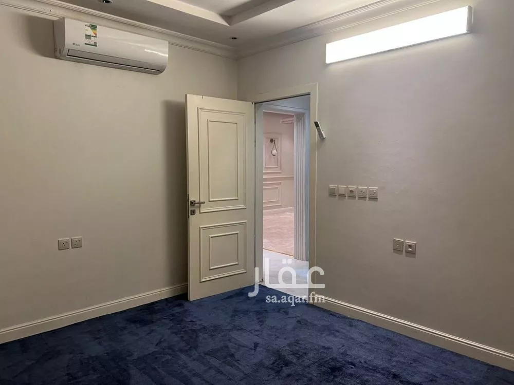 3 bedroom floor in Al Munsiyah 10