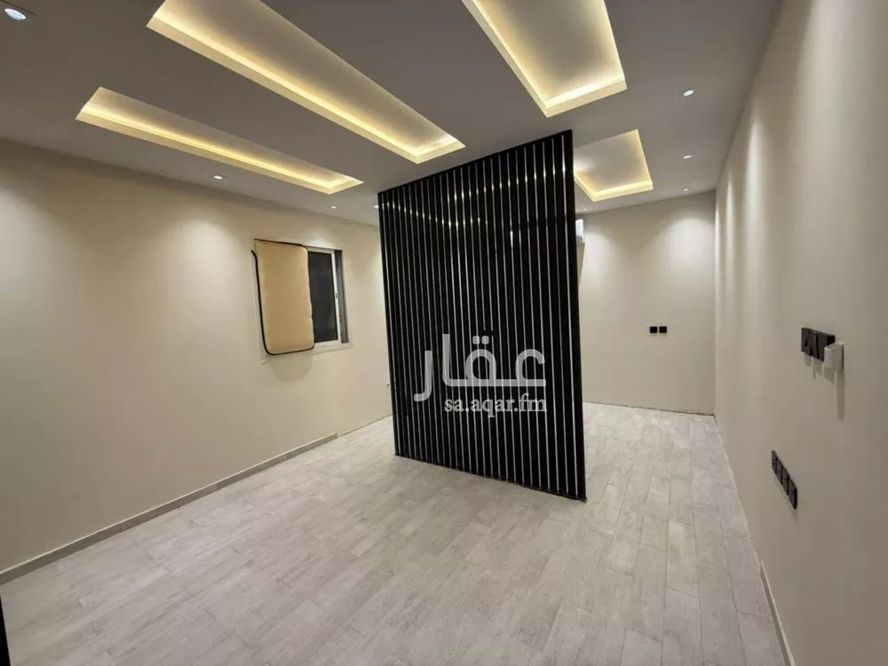 3 bedroom floor in Al Aridh 2