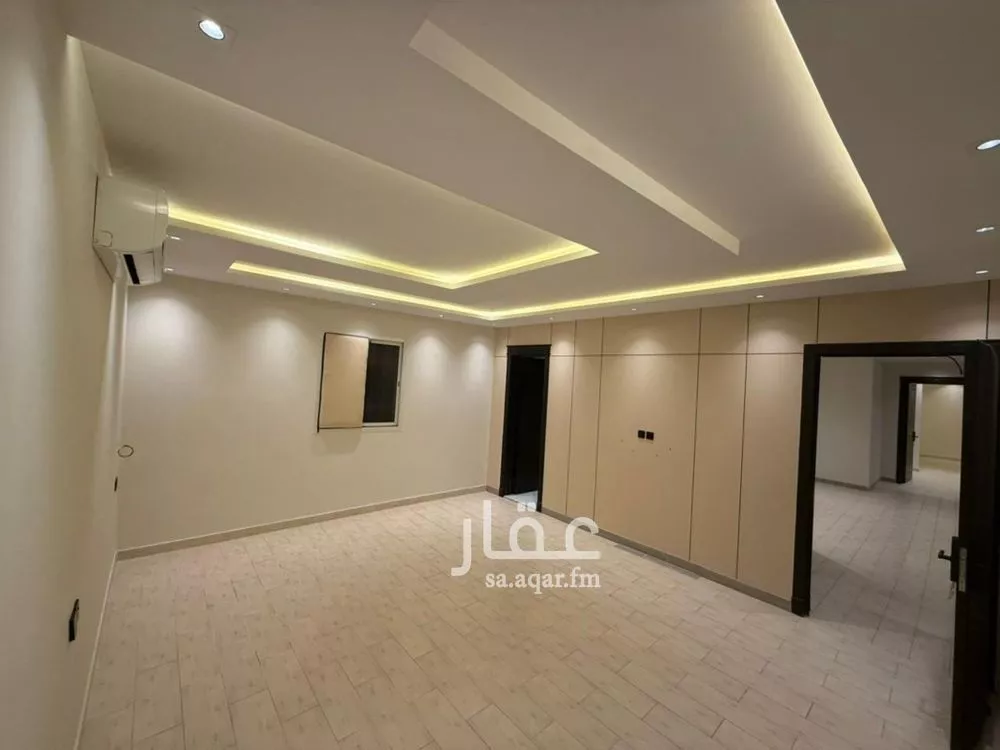 3 bedroom floor in Al Aridh 4