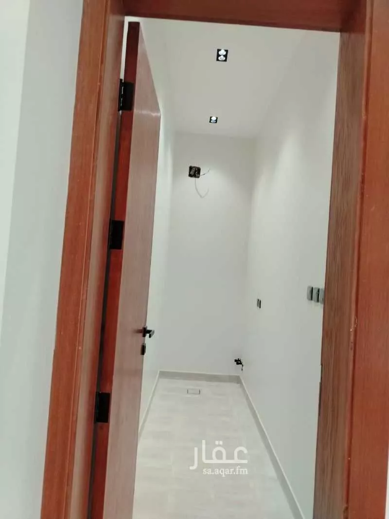 5 bedroom floor in Ash Sharq 5