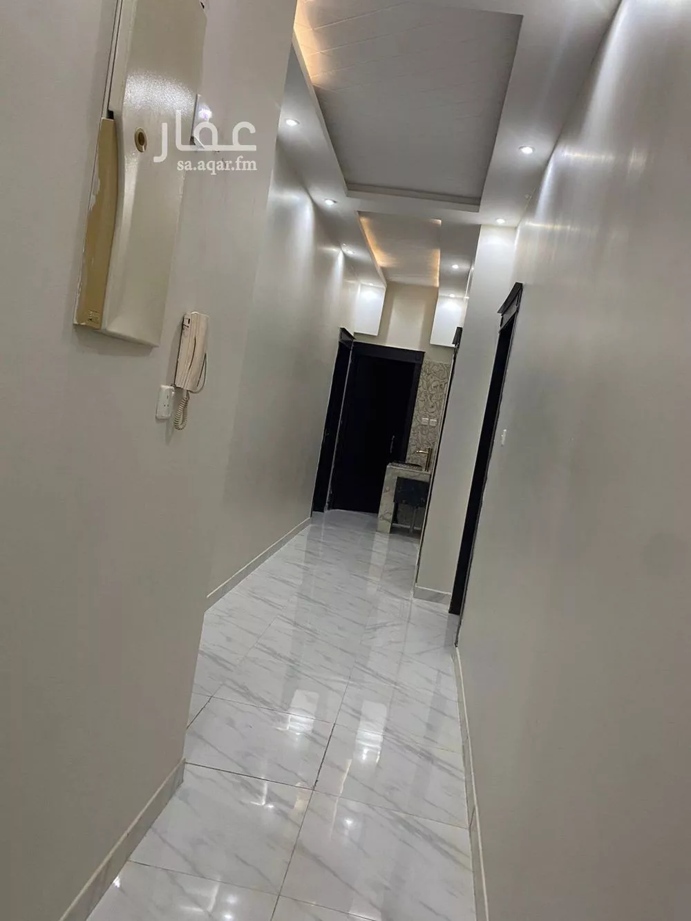 5 bedroom floor in Al Janadriyah 3
