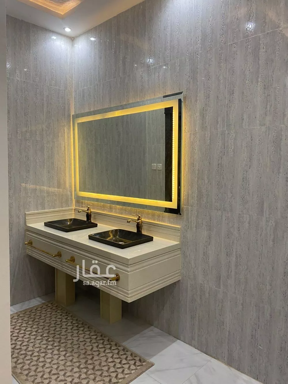 5 bedroom floor in Al Janadriyah 8