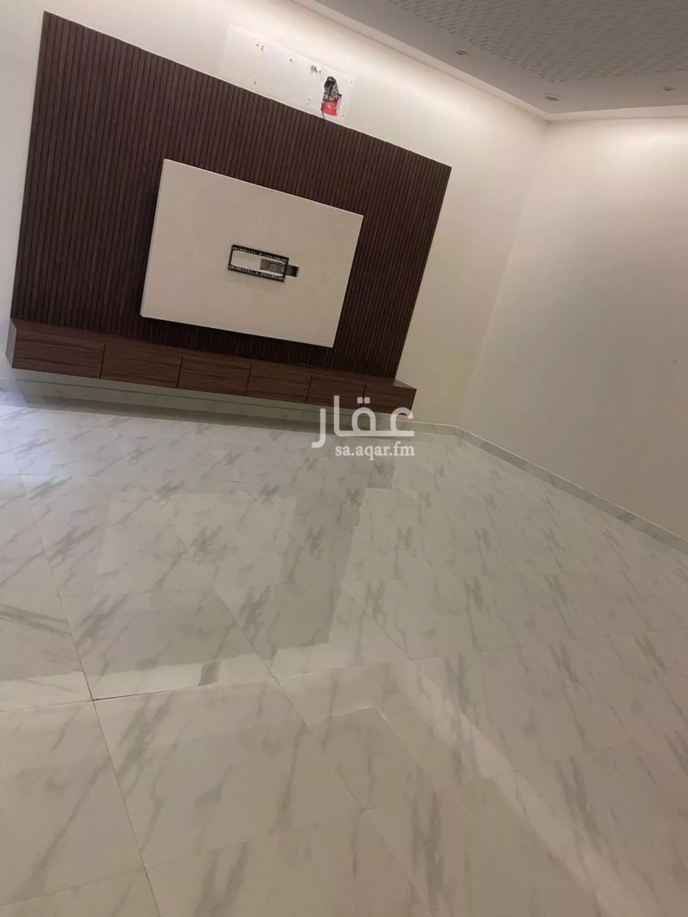 5 bedroom floor in Al Janadriyah 9