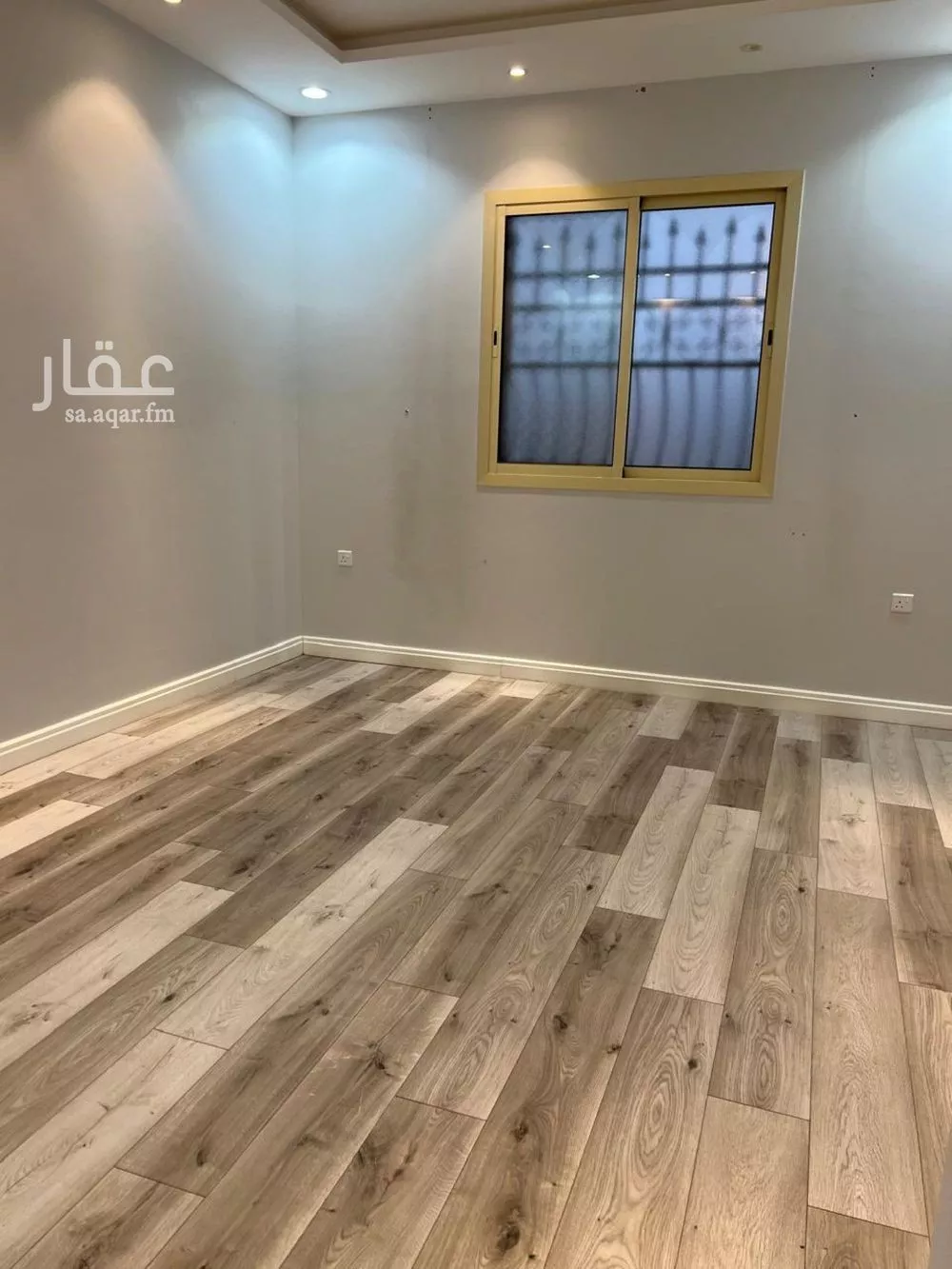 دور 5 غرف في الملقا 7