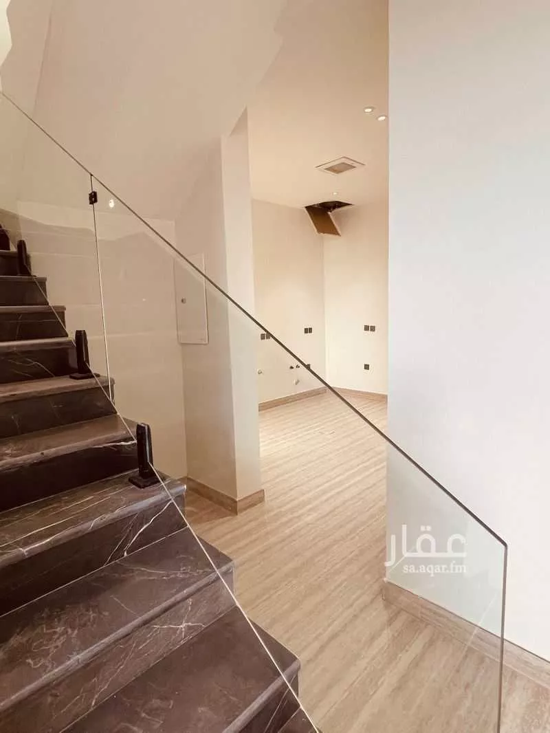 4 bedroom villa in Al Rimal 9