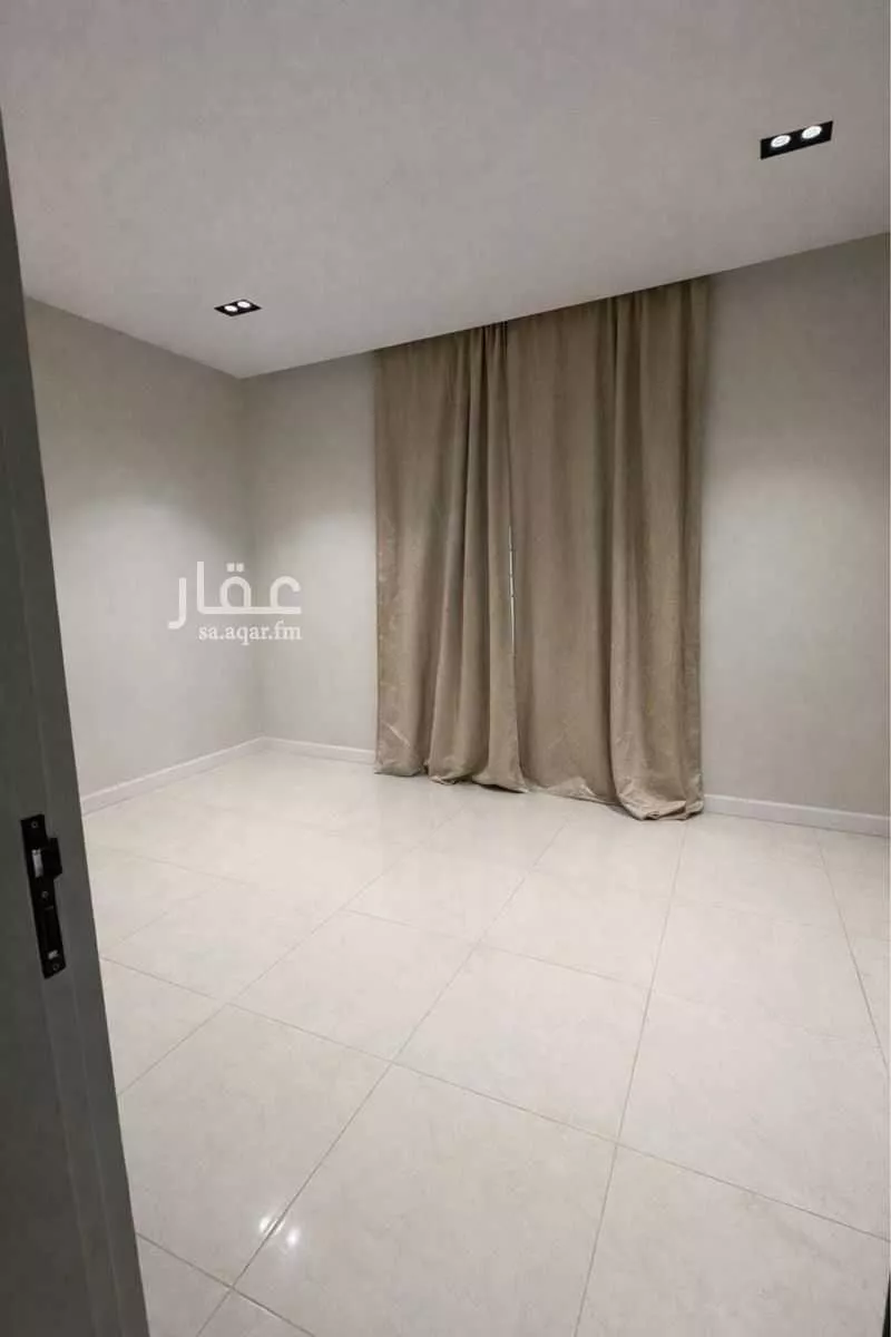 فيلا 6 غرف في النرجس 12