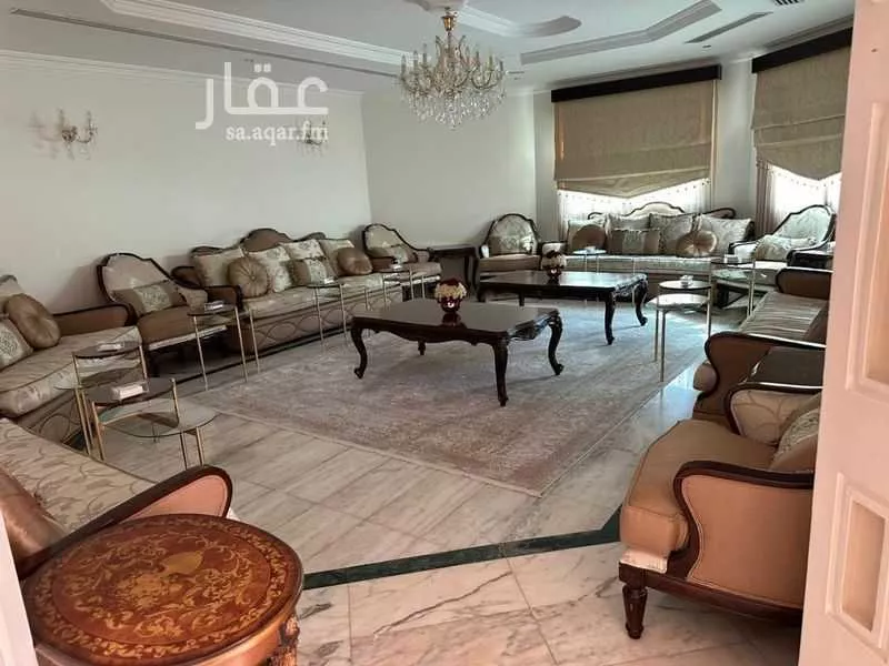 6 bedroom villa in Al Falah 4