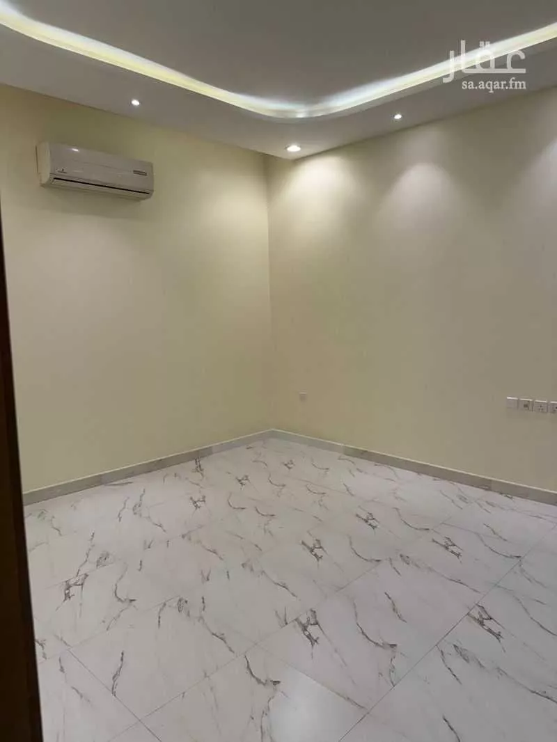 6 bedroom floor in Irqah 8