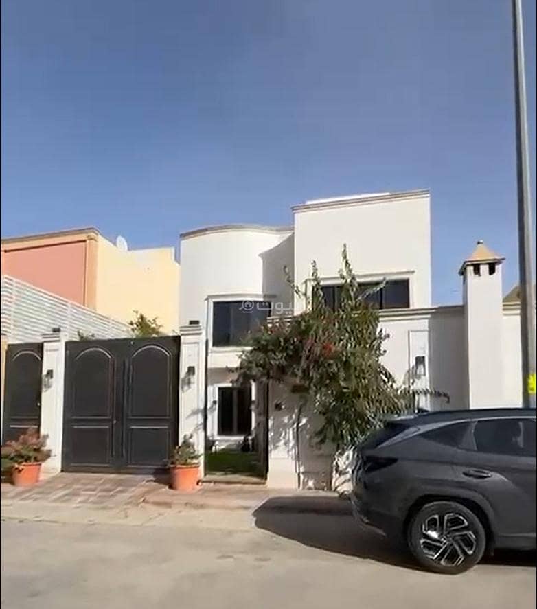 4 bedroom villa in Qurtubah, Riyadh 10