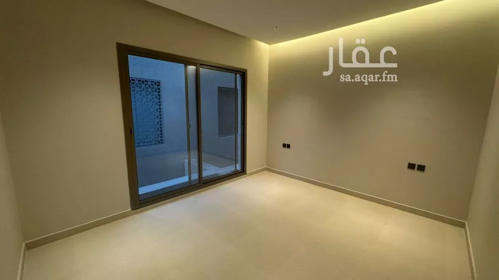 4 bedroom floor in Al Aridh 13