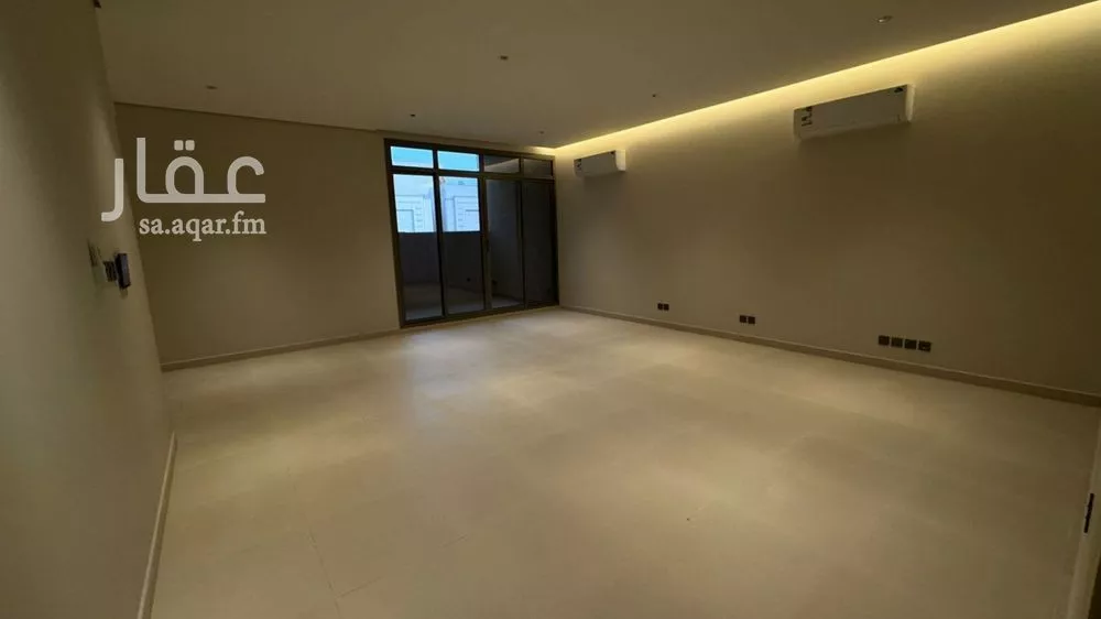 4 bedroom floor in Al Aridh 6