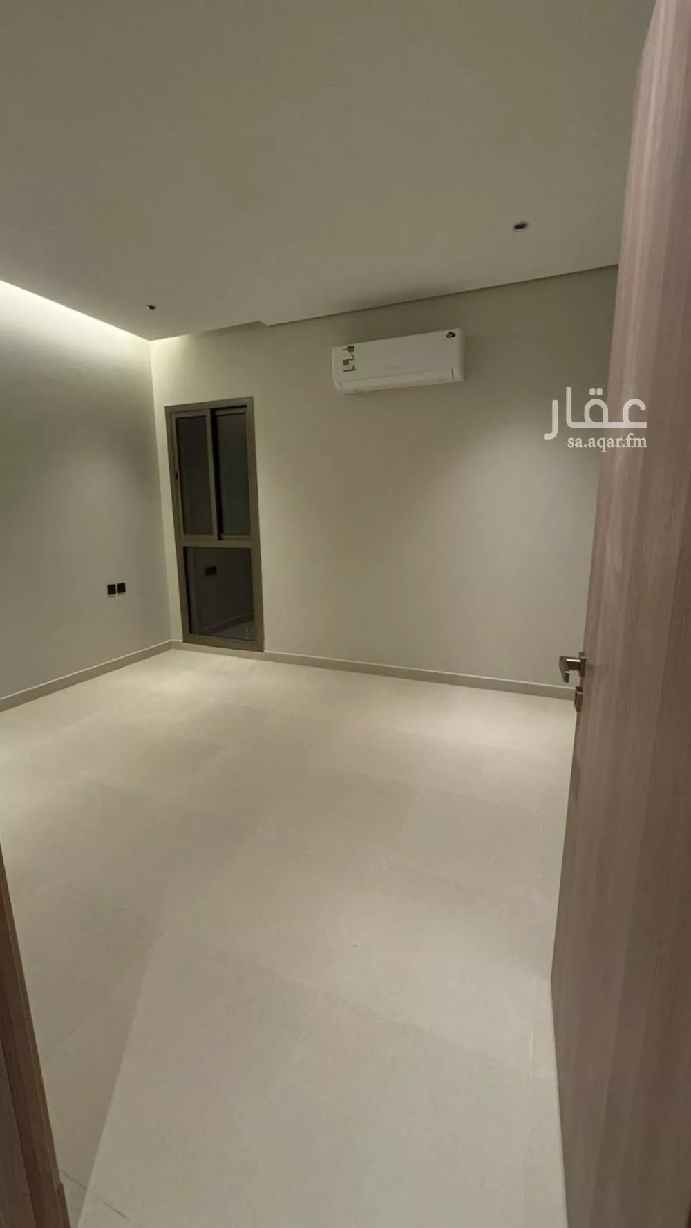 4 bedroom floor in Al Aridh 7