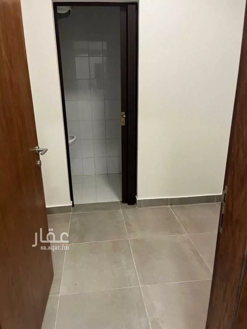 شقة 4 غرف في النرجس 4