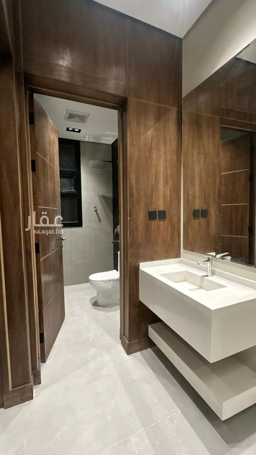 3 bedroom floor in Al Munsiyah 6