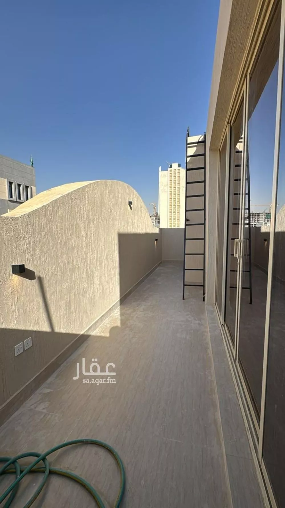 دور 4 غرف في الملقا 10