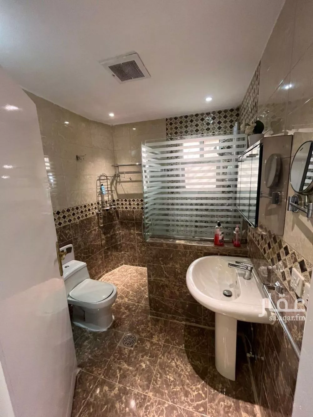 5 bedroom floor in As Suwaidi Al Gharabi 13