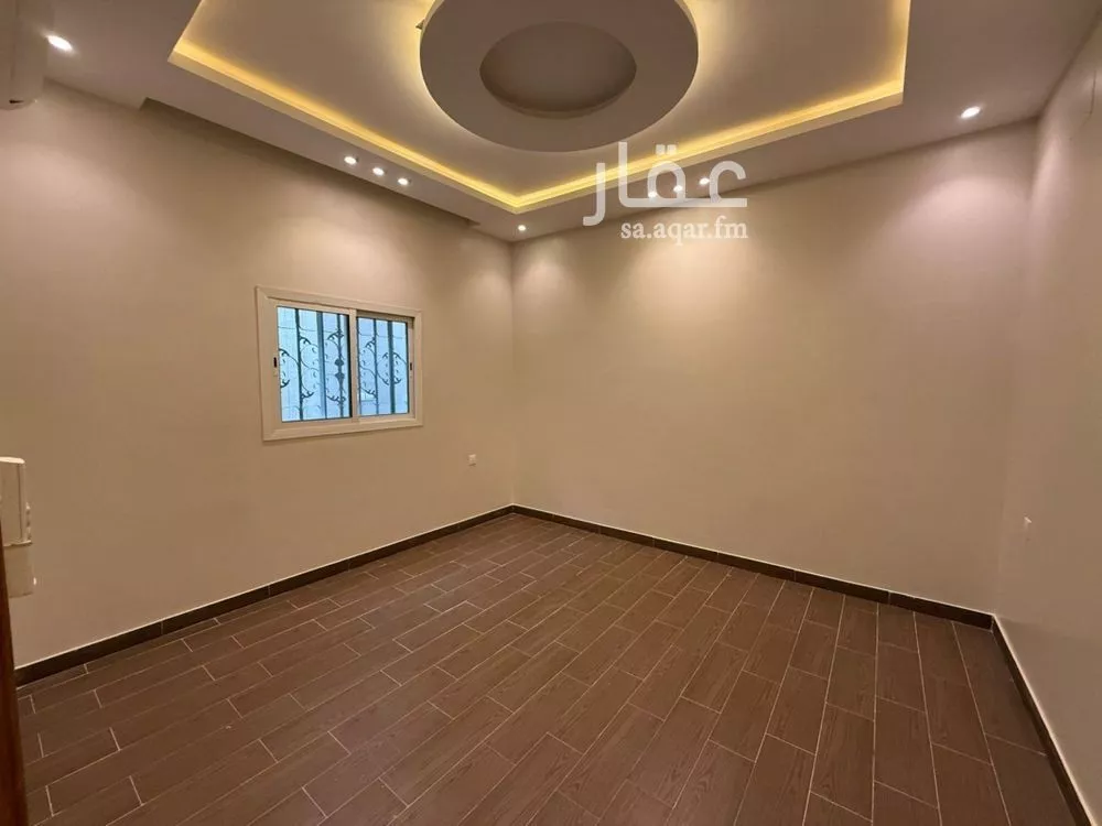 دور 4 غرف في العارض 17