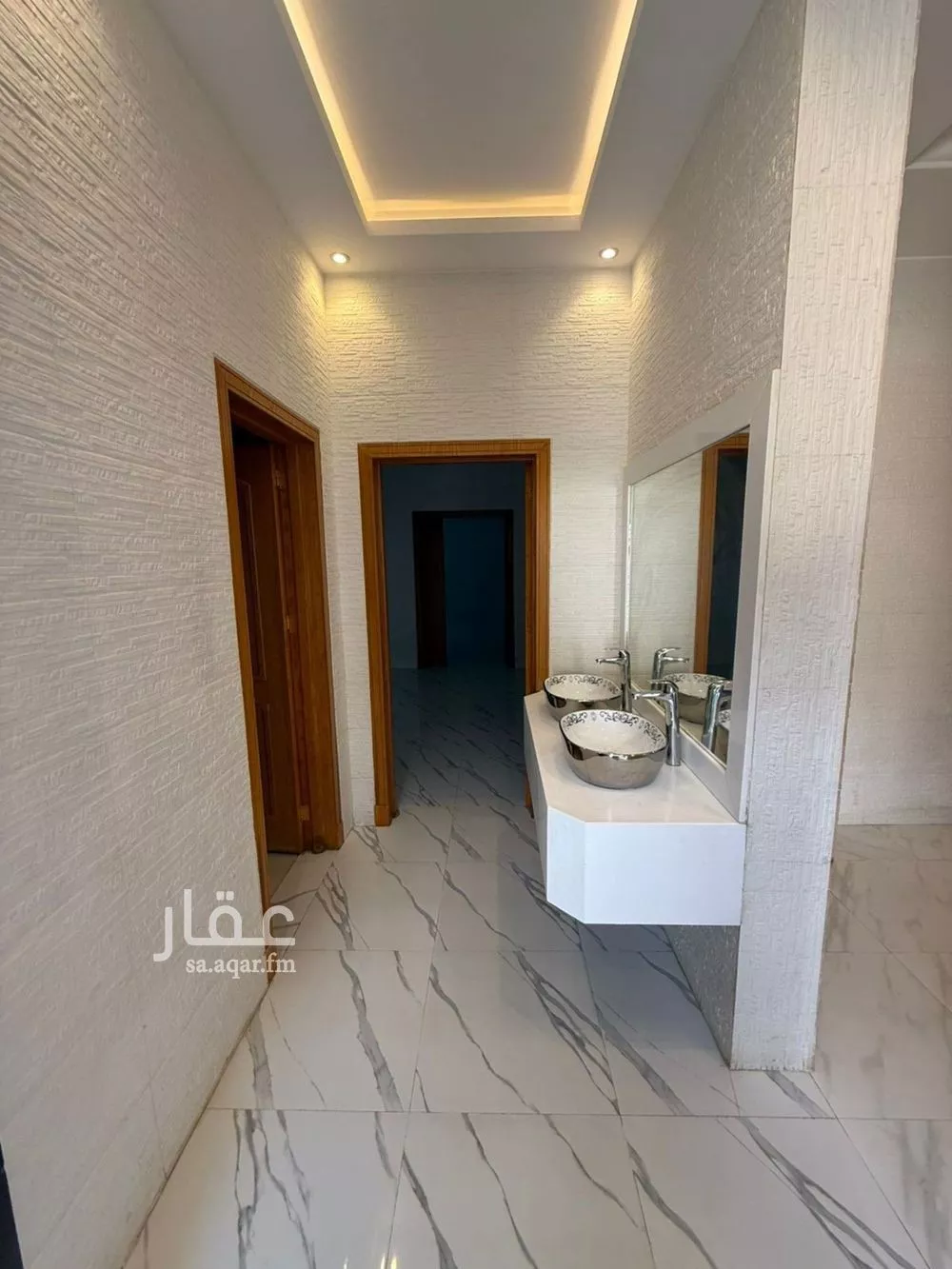 دور 4 غرف في العارض 9
