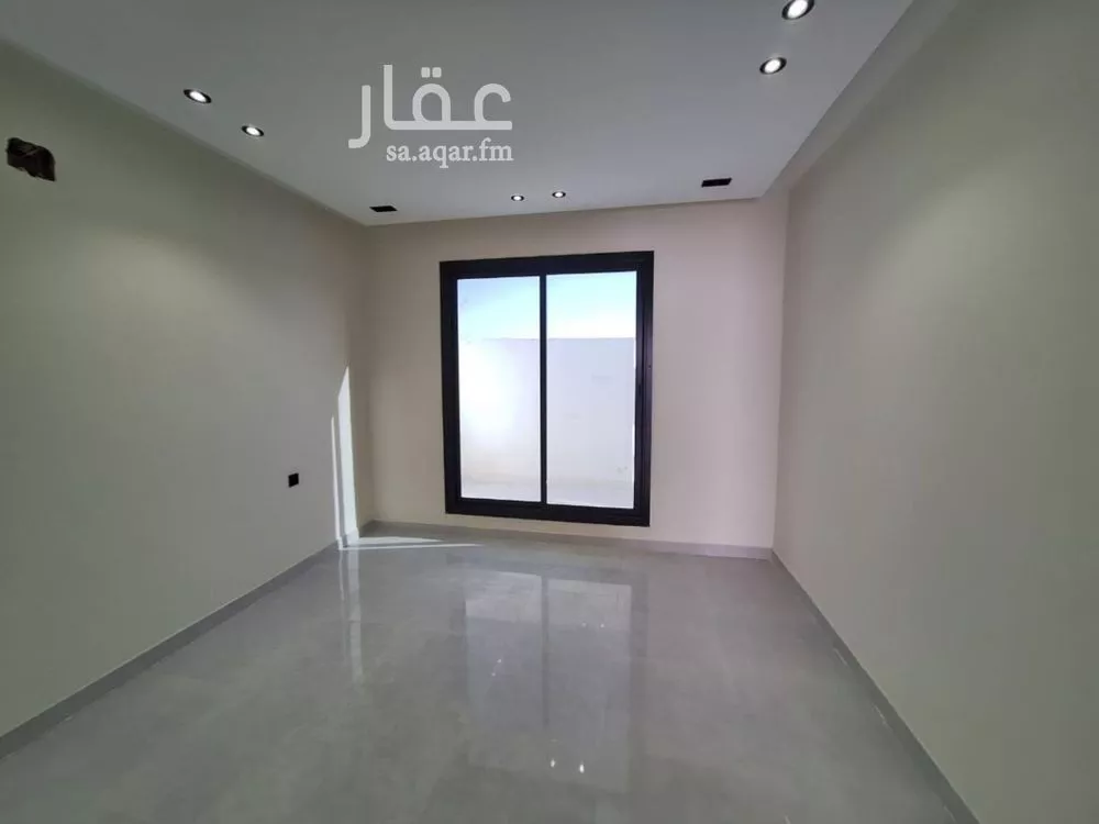 5 bedroom villa in Okaz 4