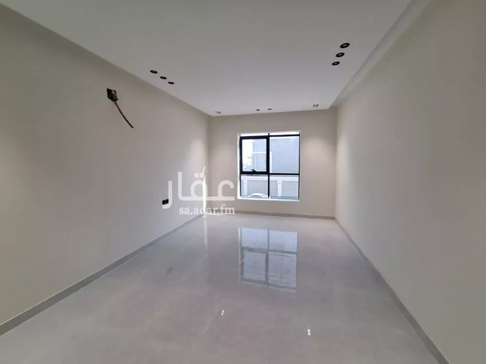 5 bedroom villa in Okaz 7