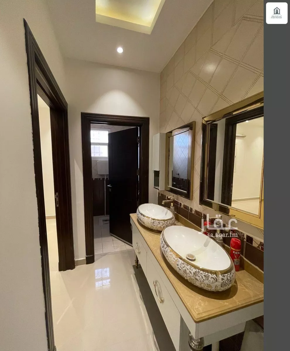 5 bedroom floor in Al Qairawan 6