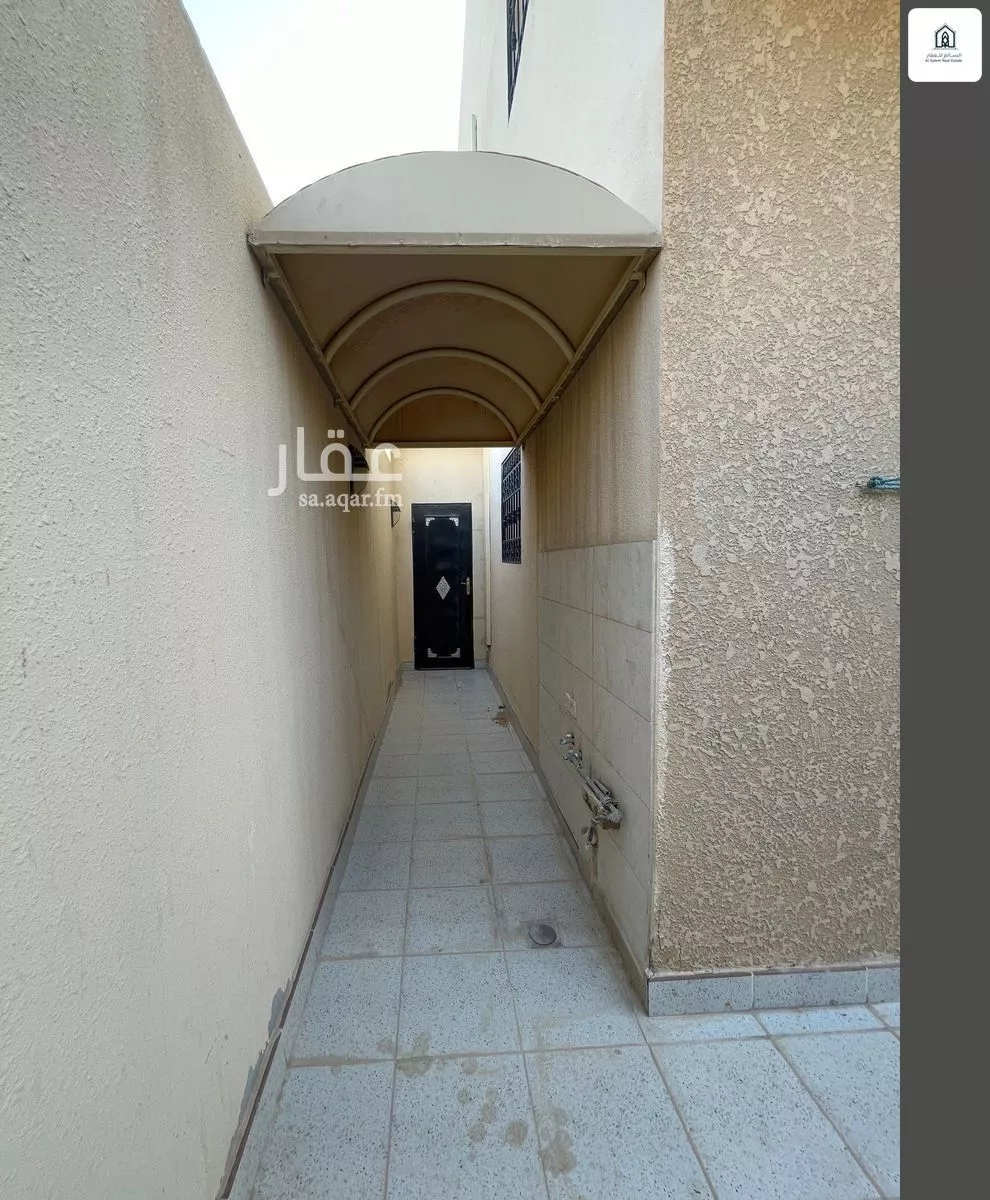 5 bedroom floor in Al Qairawan 7